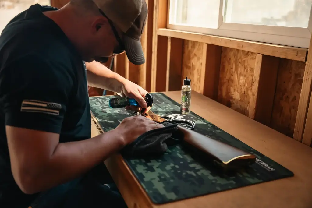 riptide-armory-rifle-cleaning-mat-green-camo (2).webp