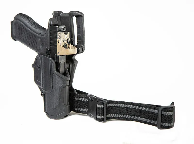 blackhawk-t-series-l2c-overt-holster-for-glock-17 (2).webp