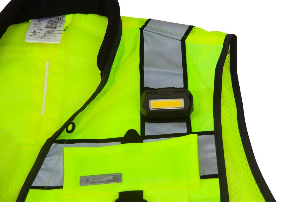 USB-4510M_OnConstructionVest(2).webp