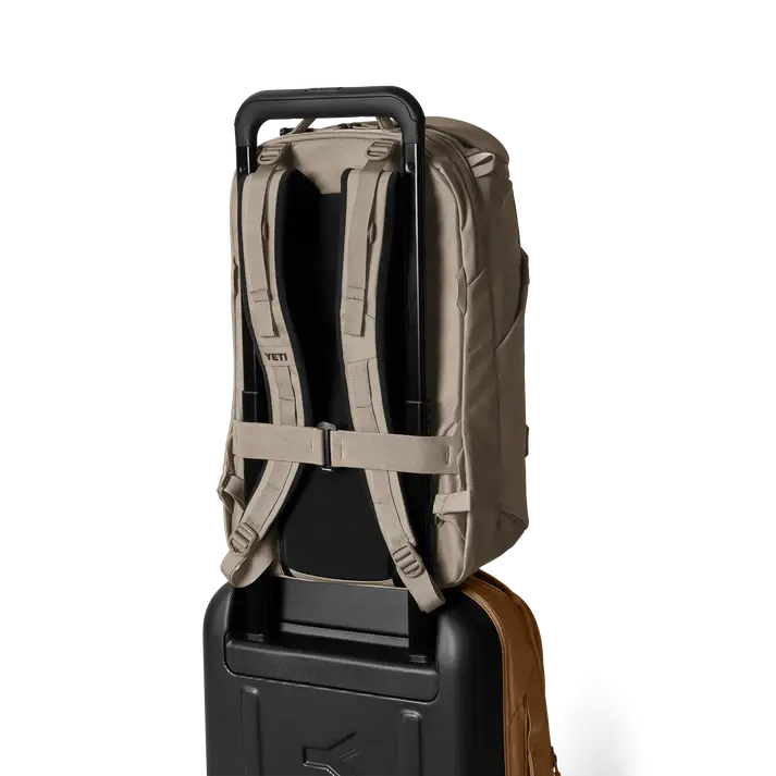 site_studio_bags_Ranchero_27L_Dark_Cape_Taupe_Luggage_433_Primary_B_2400x2400_e451d0bf-3a91-4685-affa-ed77df01173a.webp