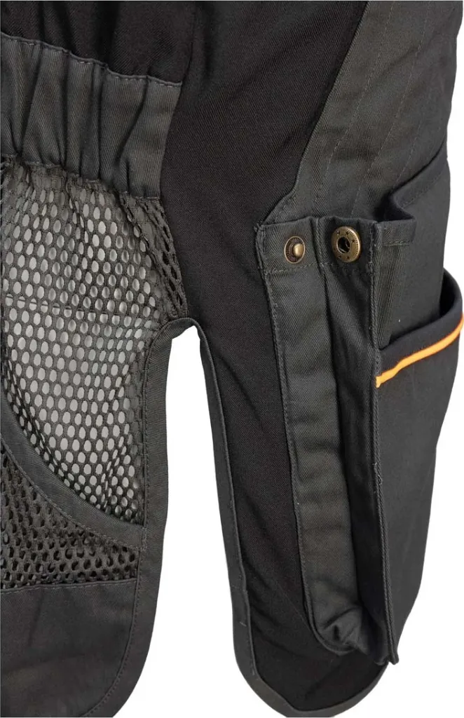 claymaster-shooting-vest-pocket.webp